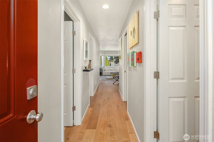 Property Photo: 2116 California Avenue SW 201 WA 98116