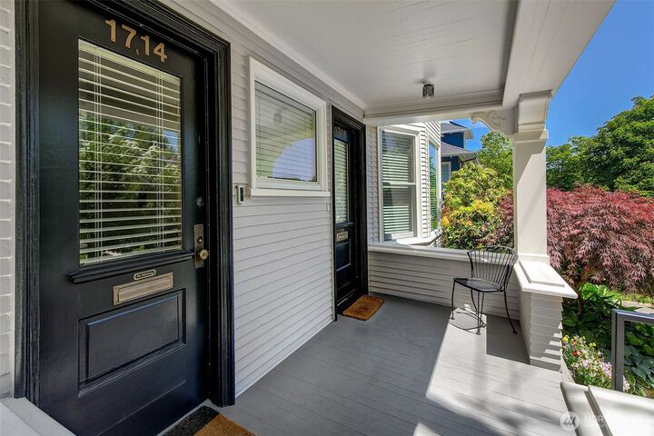 Property Photo:  1714 E Highland Drive 1714  WA 98112 