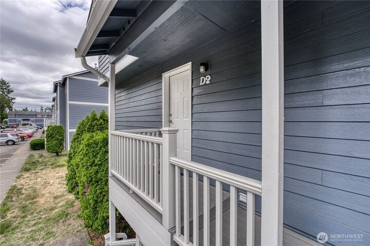 Property Photo: 3939 10th Street SE D2 WA 98374