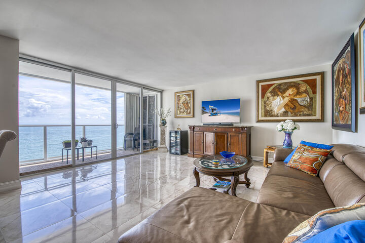4300 N Ocean Boulevard 15C  Fort Lauderdale FL 33308 photo