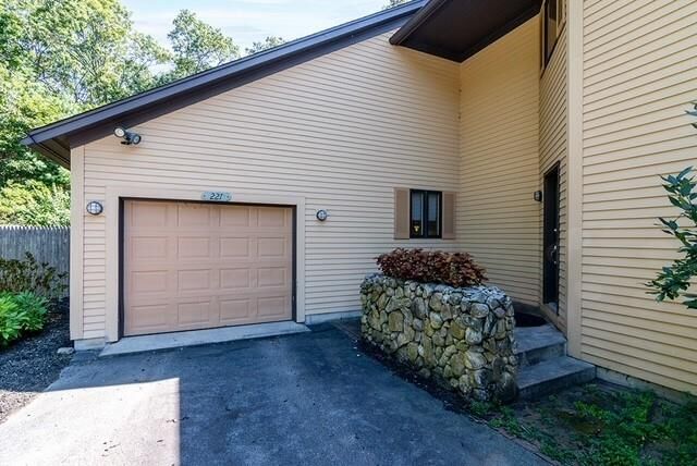 Property Photo:  221 Kings Ridge Road  RI 02879 