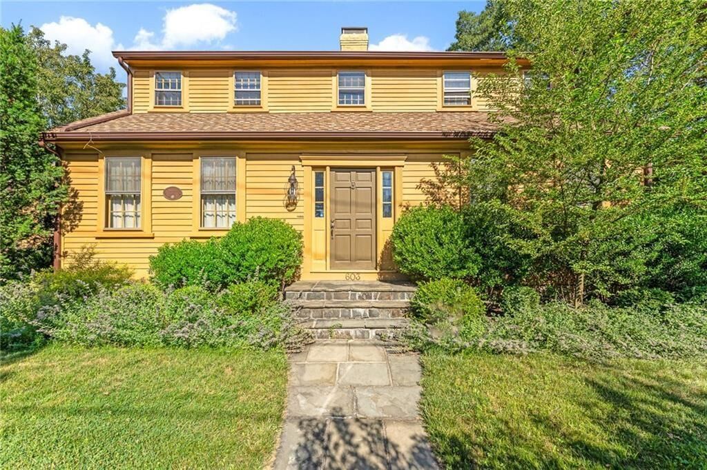 Property Photo:  603 East Avenue  RI 02860 