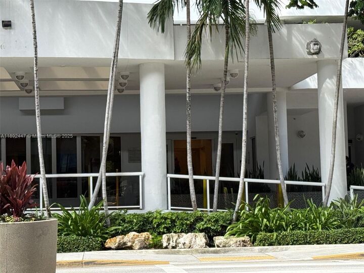 Property Photo:  1800 Sunset Harbour Dr 6  FL 33139 