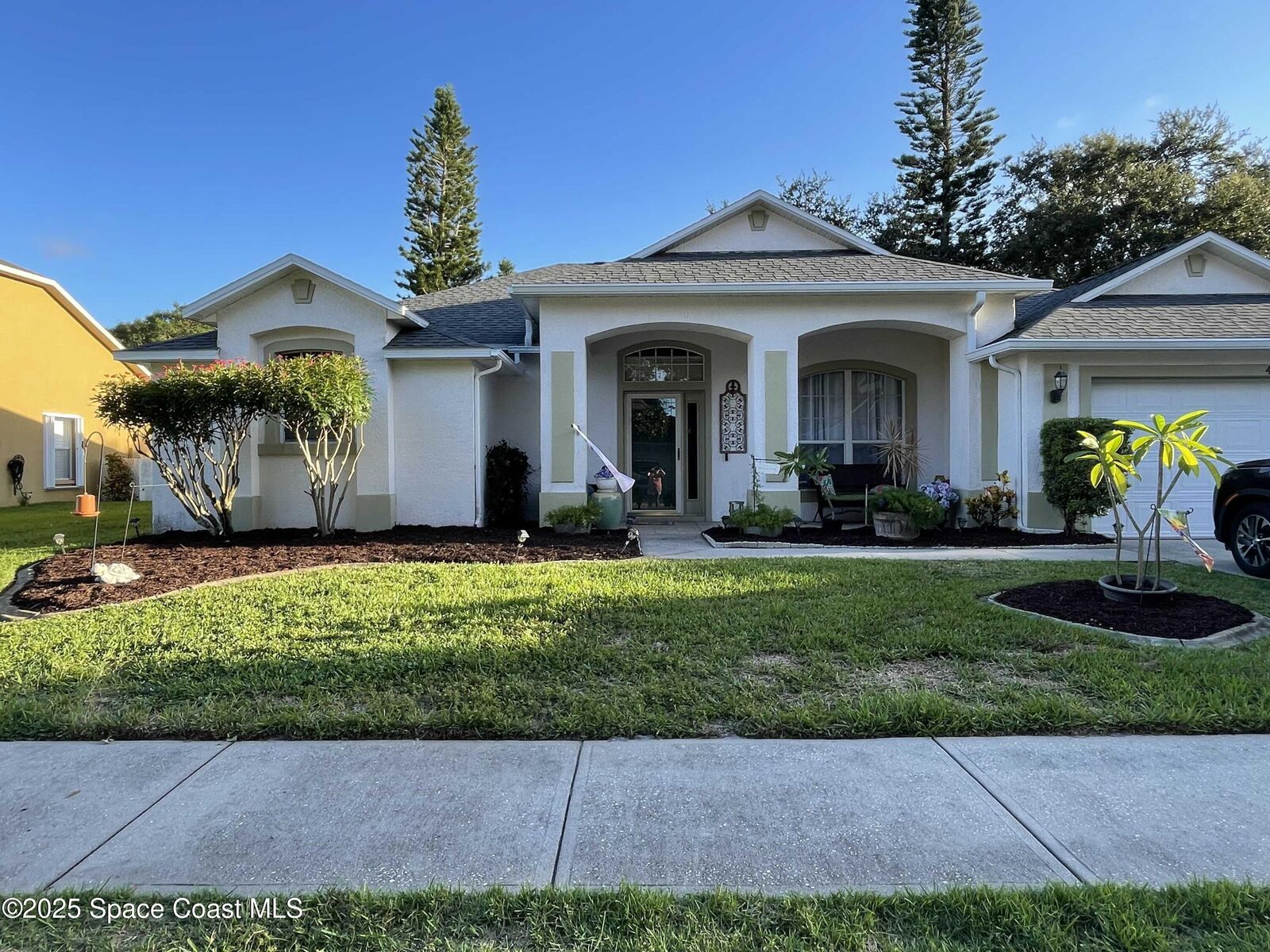 Property Photo: 4942 Rosewood Lane FL 32940