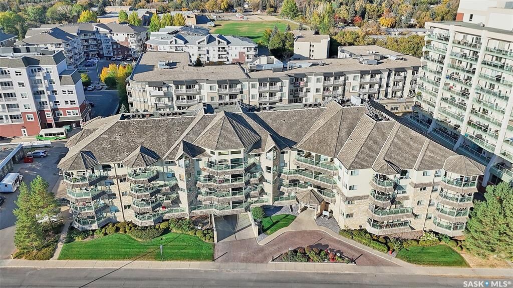 Property Photo:  2213 Adelaide Street E 412  SK S7J 0J6 
