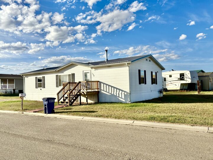 Property Photo: 176 Glencoe Way WY 82834