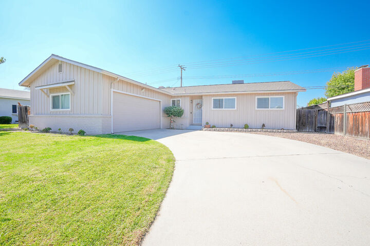 2245 S Sallee Street  Visalia CA 93277 photo