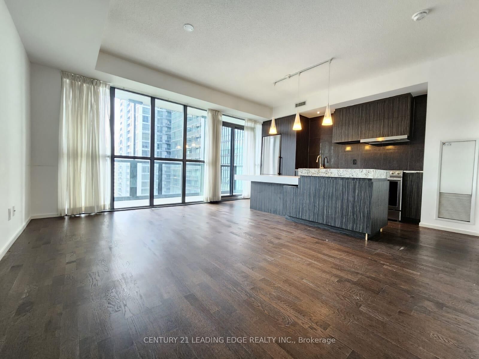 Property Photo:  101 Charles Street E 1608  ON M4Y 0A9 