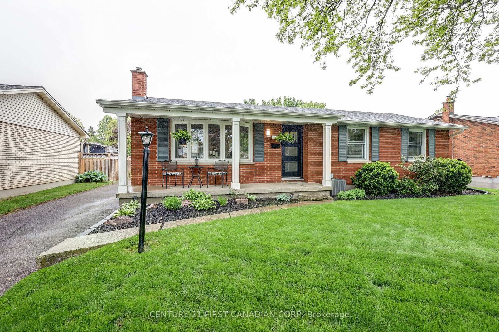Property Photo: 116 Downing Crescent ON N6C 3C8