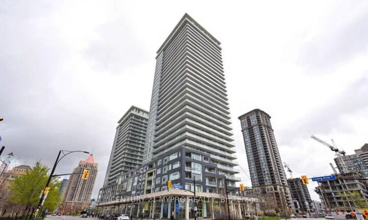 Property Photo: 360 Square One Drive 506 ON L5B 0G7
