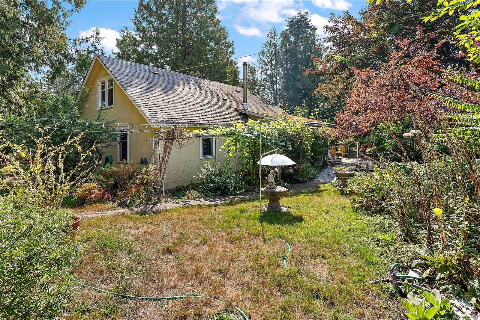 Property Photo: 1720 Swartz Bay Rd BC V8L 5R2