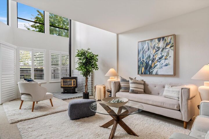 Property Photo: 1103 Marylyn Circle CA 94954