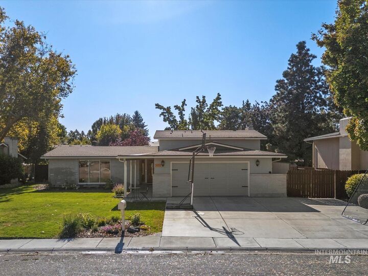 Property Photo: 9601 W W Ramsgate Dr ID 83704