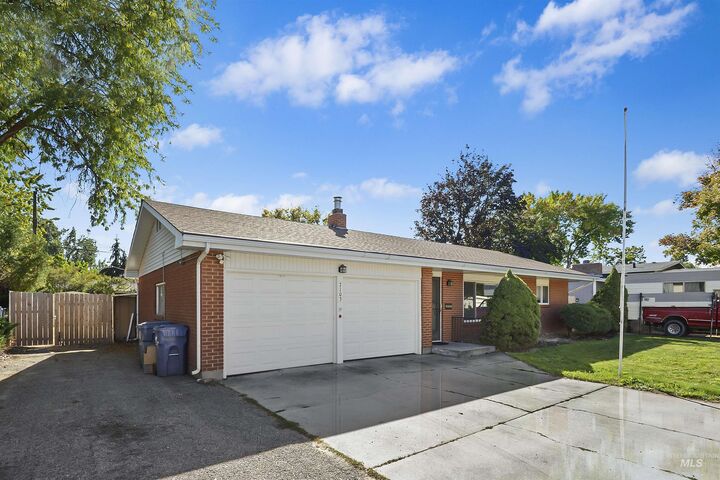 Property Photo: 7103 W Northview ID 83704
