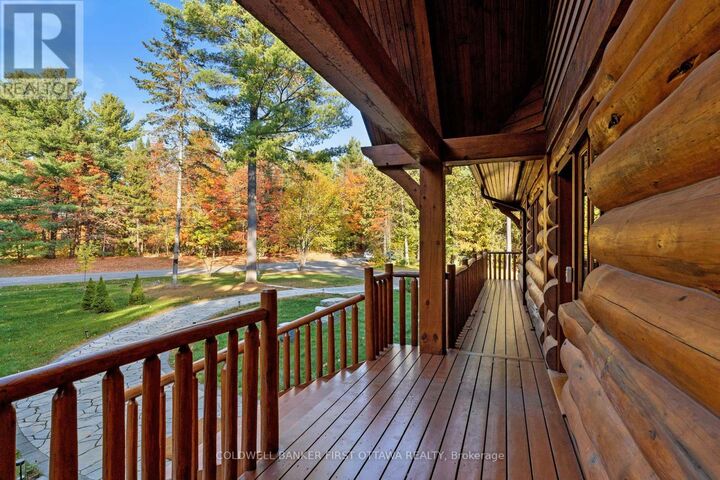 Property Photo: 9 Lucas Lane ON K2S 1S5