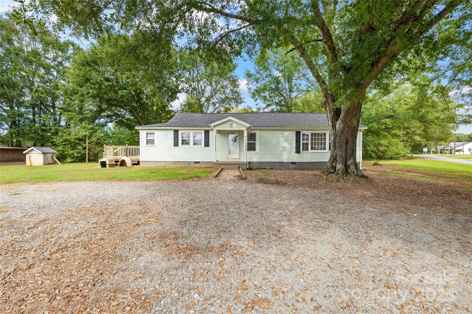 Property Photo:  1214 Maple Springs Ch Road  NC 28152 