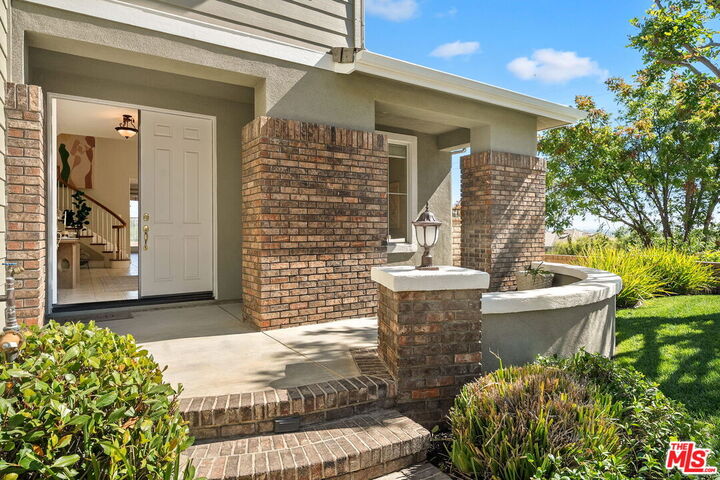 Property Photo: 28804 Sugar Bliss Pl CA 91390