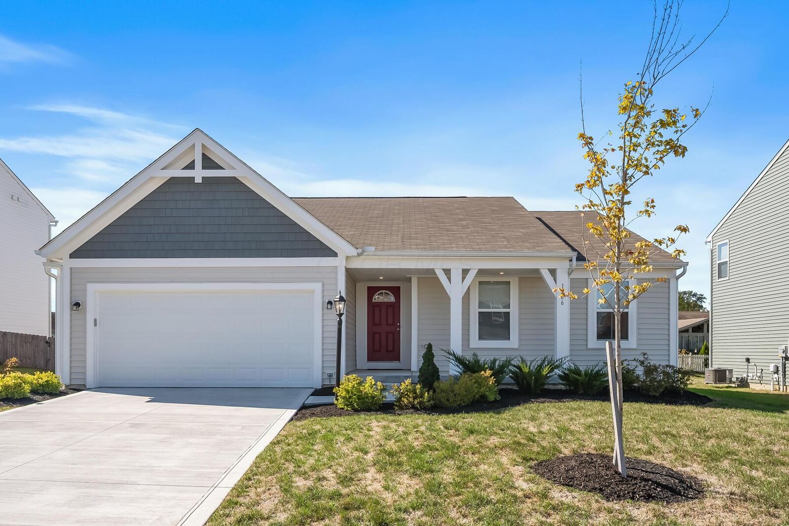 Property Photo: 1266 Buckmeyer Drive OH 43040