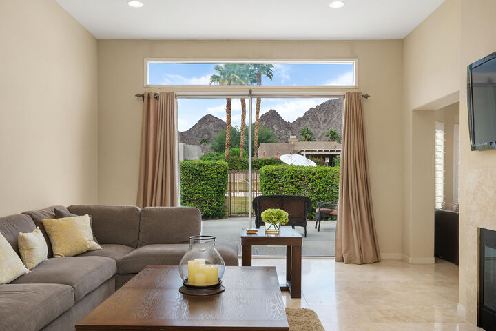 Property Photo:  48614 Paseo Tarazo  CA 92253 