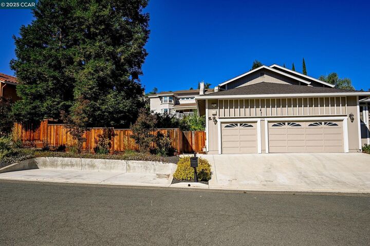 Property Photo: 1075 Irwin Court CA 94518