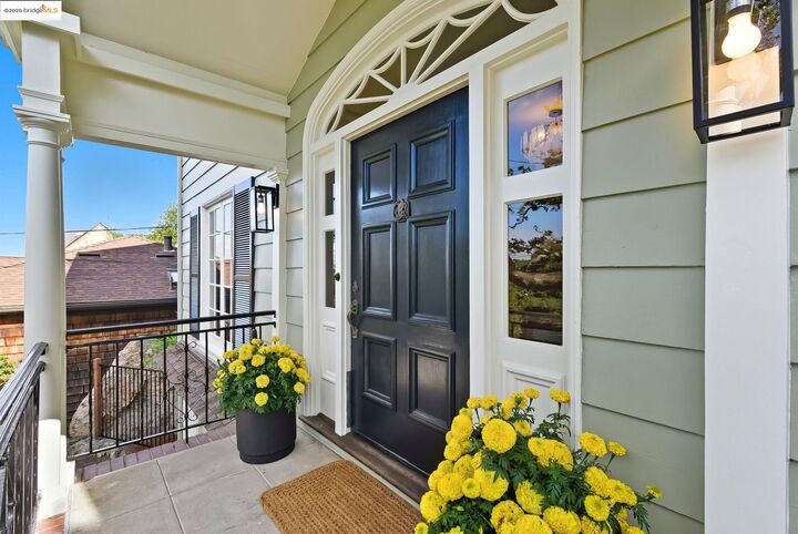 Property Photo: 1821 San Juan Ave CA 94707