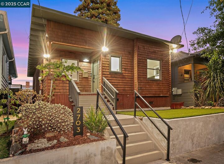 2703 Mathews St  Berkeley CA 94702 photo