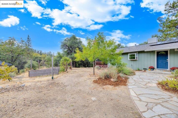 Property Photo: 20569 Charlotte Ct CA 95372