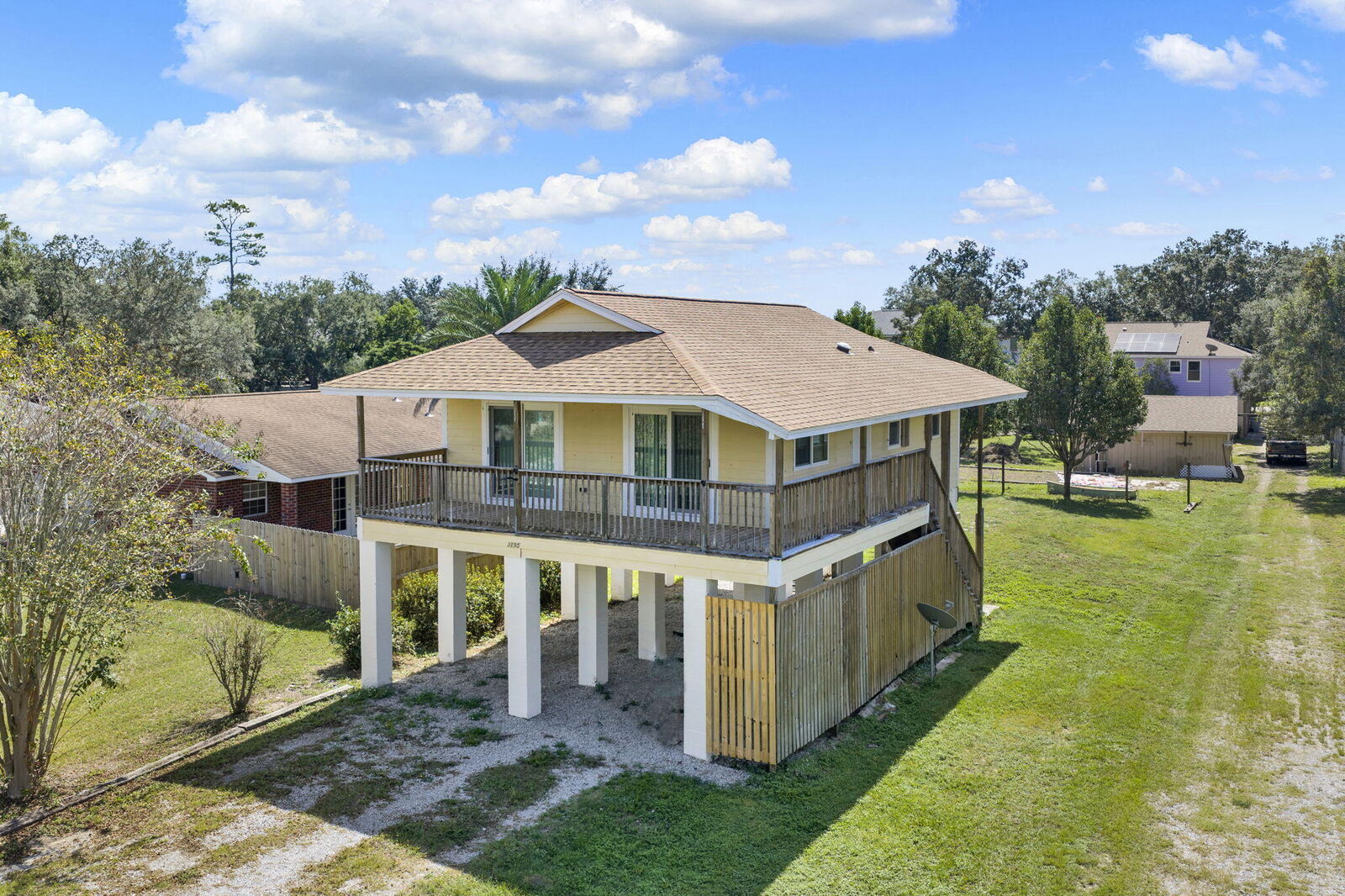 Property Photo:  3195 Laurel Drive  FL 32563 