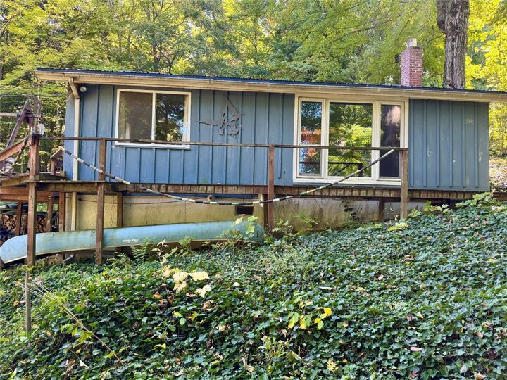 Property Photo: 9816 E Lake Road PA 16428