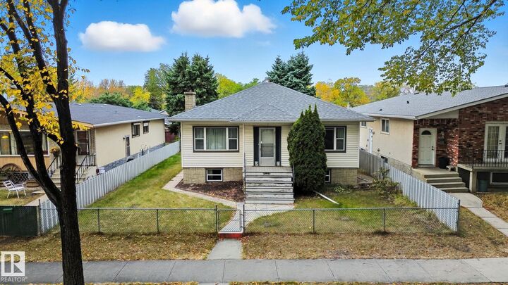 12414 88 Street NW  Edmonton AB T5B 3T2 photo
