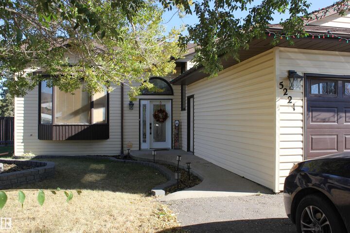 5221 54A Street — photo 1