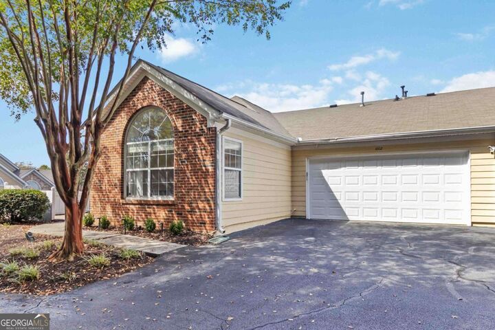 Property Photo: 2191 Rockbridge Road 1602 GA 30087