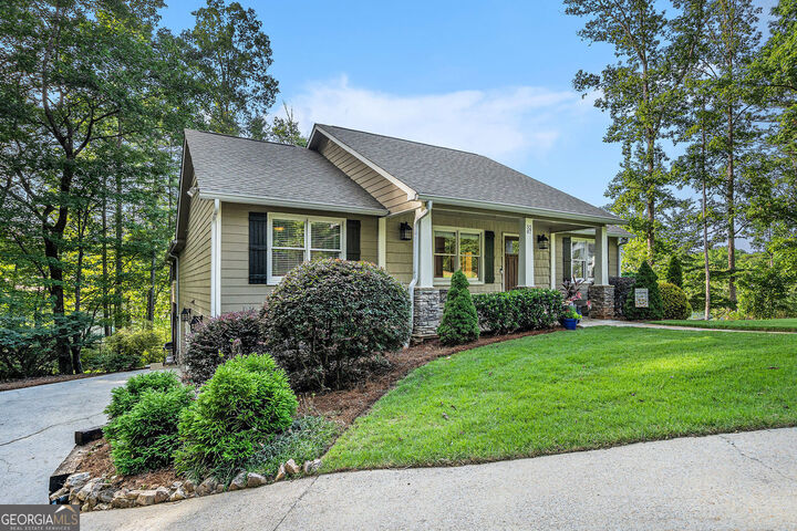 Property Photo: 5207 Pine Place GA 30180