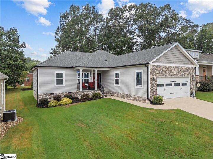 Property Photo: 166 Page Creek Boulevard SC 29356