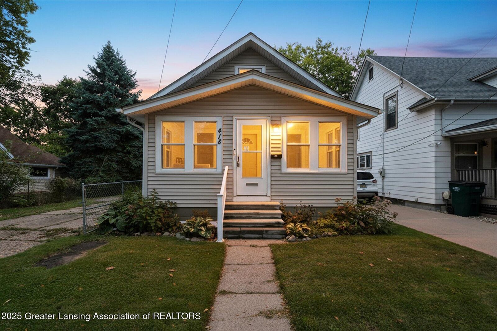 Property Photo: 418 Clifford Street MI 48912
