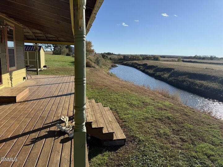 Property Photo:  7203 92nd Avenue SW  ND 58646