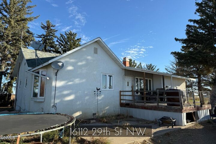 Property Photo:  16112 29th Street NW  ND 59221 