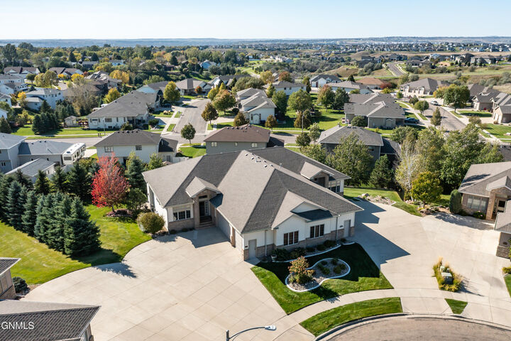 Property Photo: 3424 Chevelle Circle ND 58503