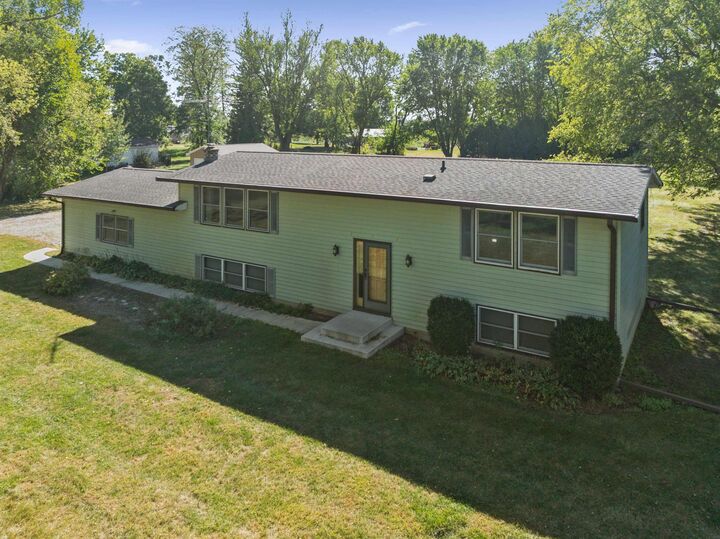 Property Photo:  6415 Viking Road  IA 50613 