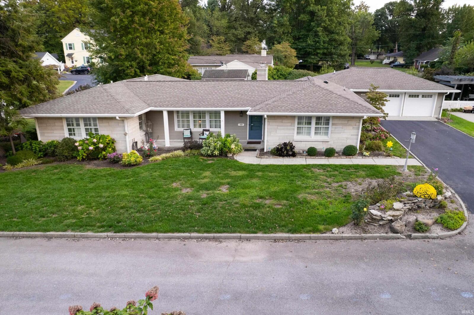 Property Photo:  2545 Grandview Drive  IN 47591-7591 