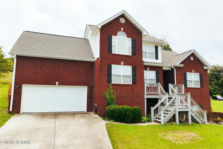 1757 Derby Downs Drive  Friendsville TN 37737 photo