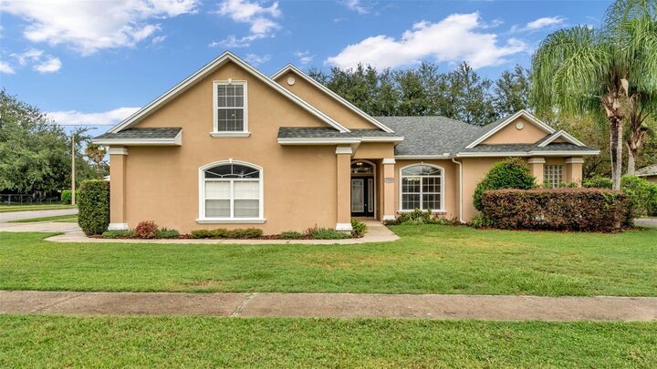 Property Photo:  1700 Saddlewood  FL 33830 