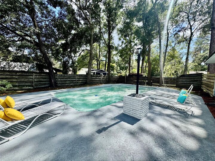 Property Photo:  5407 SW 82nd Terrace  FL 32608 