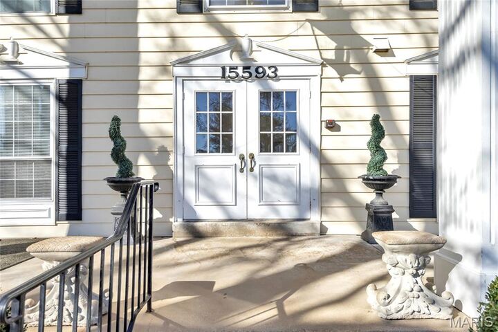 Property Photo: 15593 Bedford Forge Drive 6 MO 63017