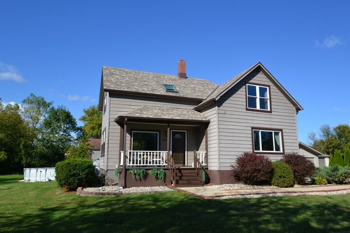 7461 S 68th St  Franklin WI 53132 photo