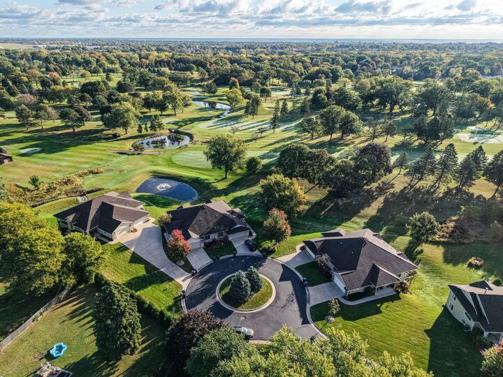 Property Photo: 1505 Country Club Dr WI 53406