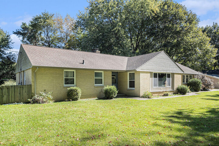 Property Photo: 1526 Mohawk Street MI 49006