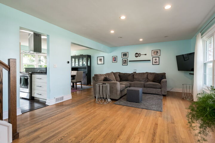 Property Photo:  522 E Park Manor Court  IL 60126 