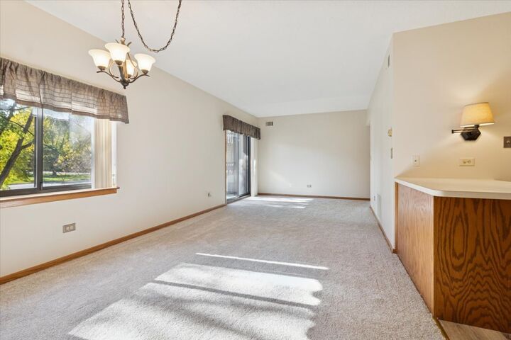 Property Photo:  3119 Ingalls Avenue 2A  IL 60435 