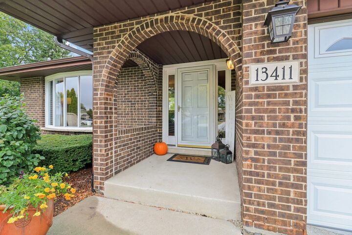 Property Photo: 13411 Westgate Court IL 60462